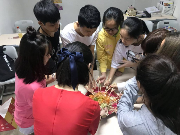 新加坡春天国际学院职业规划指导：未来职业路径全解析