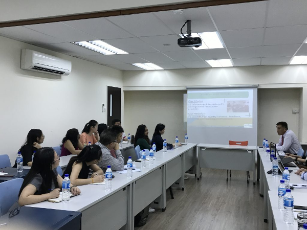 新加坡春天国际学院：拓展世界视野的自助游学项目